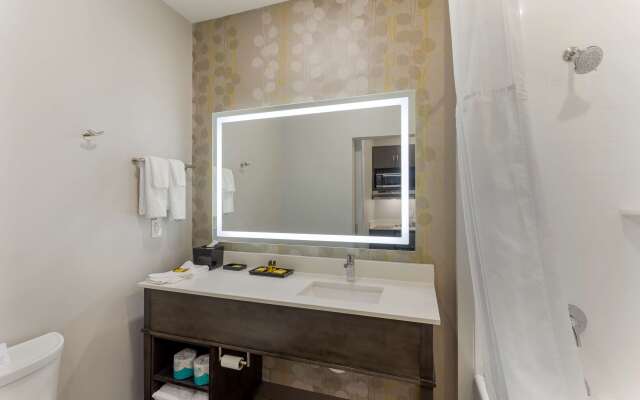 Best Western Plus Executive Residency Antioch Inn