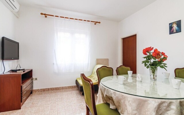 Amazing Apartment in Turanj With 3 Bedrooms