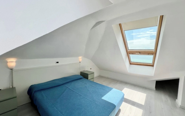 Lignano Top-floor Flat Near Center