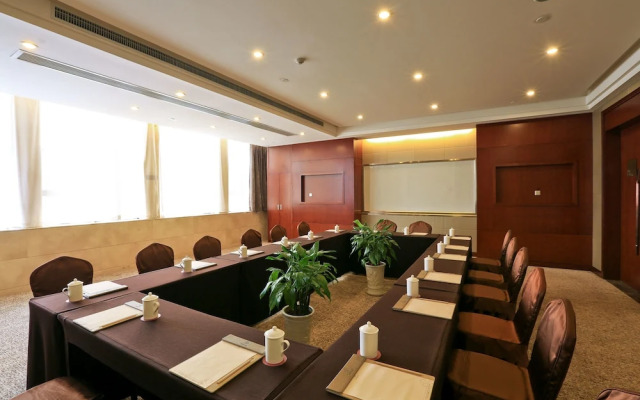 Taoyuan Jiari Jiudian