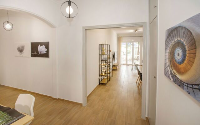 Beautiful apt near the sea by GHH