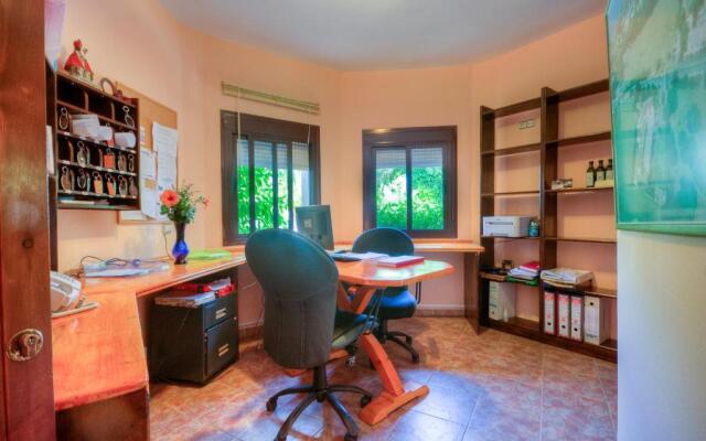 Hostal Alhambra