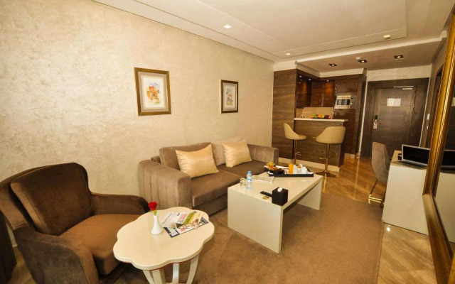 Suite Hotel Casa Diamond