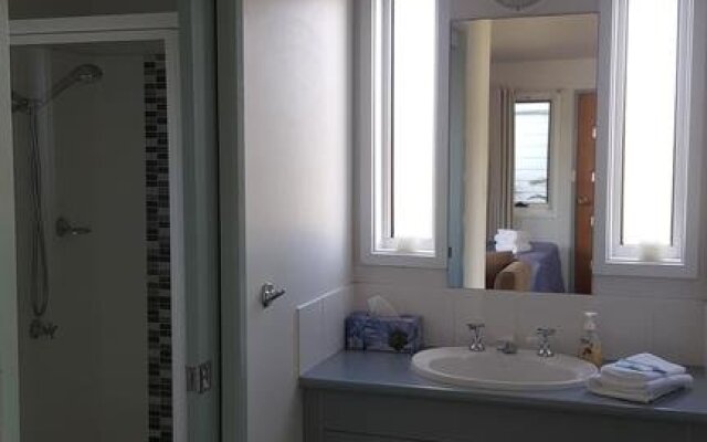 Huskisson Holiday Motel Cabins