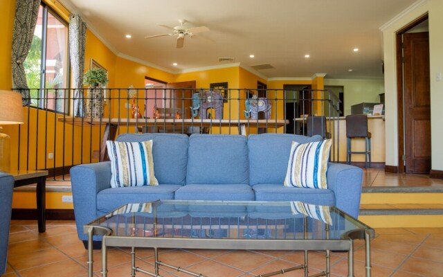 Peek-a-Boo Ocean view Condo at Reserva Conchal
