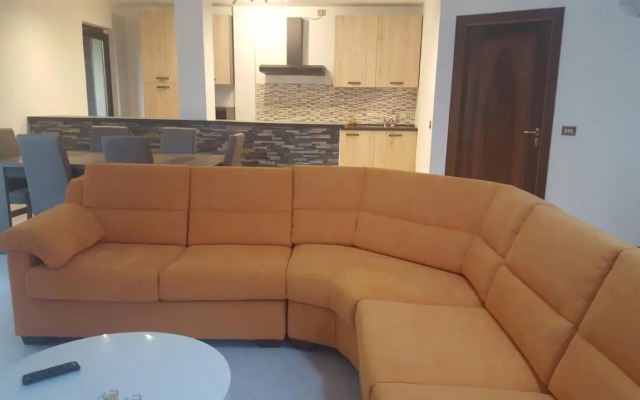 Luz House