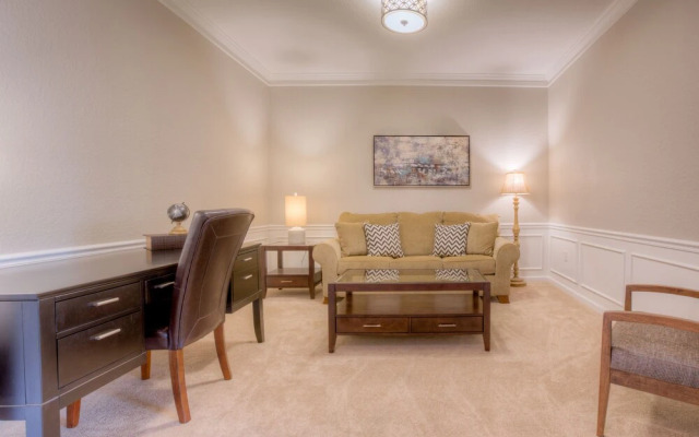 Lake View Penthouse Loft