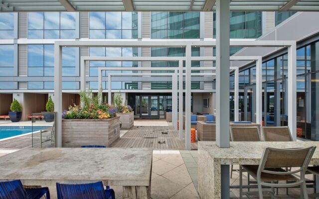 The Luxe Suites at University City