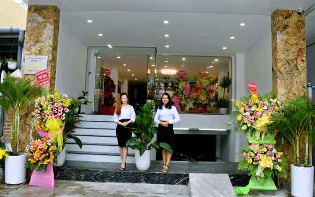 Royal Palms Hotel