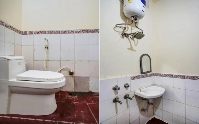 OYO Flagship 70083 Premium Hotel