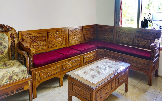 OYO Homes 91132 Desa Wisata KalipucangNearGreen Zone Indonesia