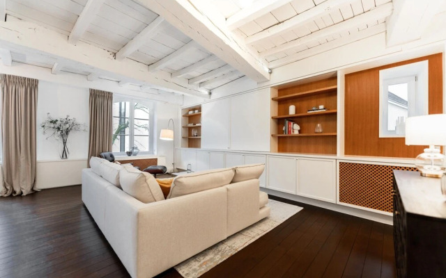2BR Open Space Apt - City Center Gem