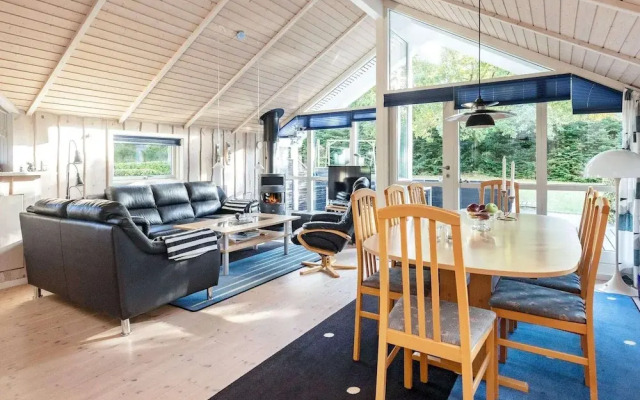 7 Person Holiday Home in Logstor-by Traum