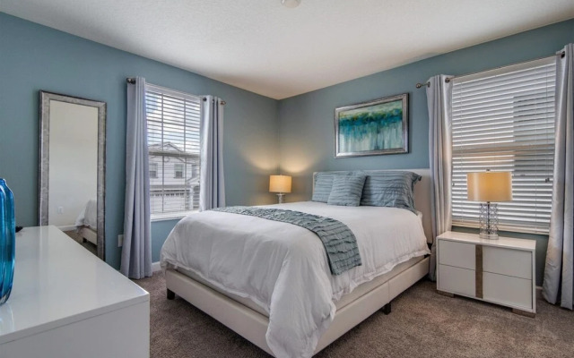 8BR ChampionsGate Pool Home wTheater