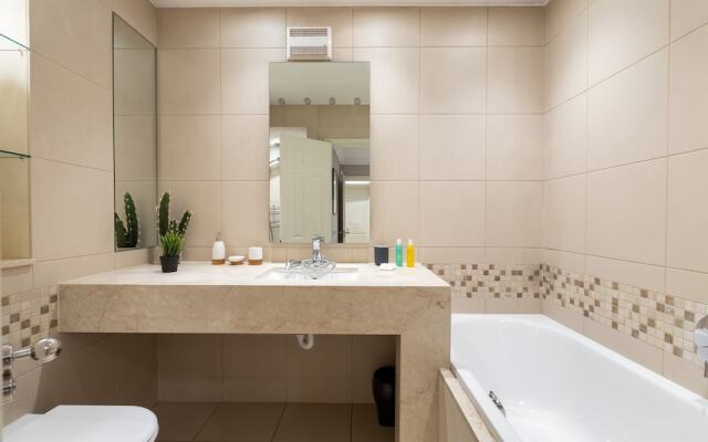 Knightsbridge - Hyde Park Apartment