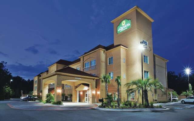 La Quinta Inn & Suites by Wyndham Hinesville - Fort Stewart