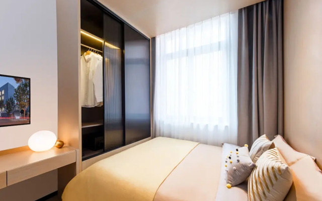 base-Sanlitun Serviced Apartment