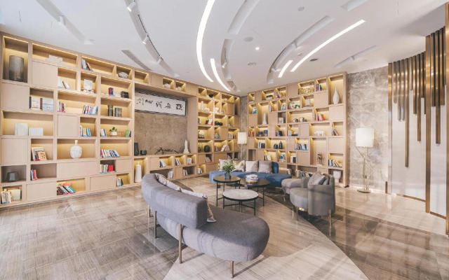 Elong Hotel Shanghai Pudong Jinqiao LaLaport。