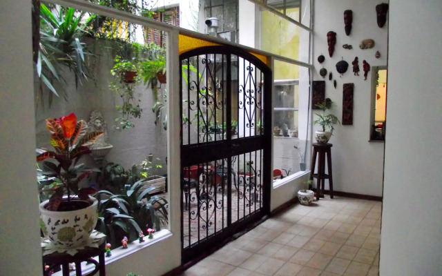 Mansilla 3935 B&B