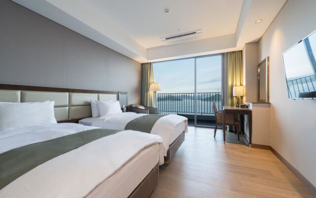 Stanford Hotel & Resort Tongyeong