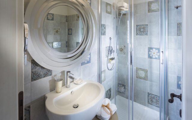 QK Costa58 Home Tower