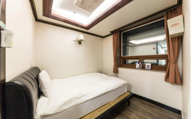 Youngbin Hotel
