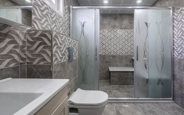Villa With Private Pool and Garden in Kartepe