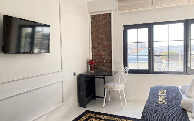 Redtentsuit in Stanbul