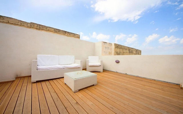 Vallettastay Skyline Sea View Studio