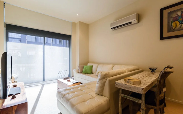 TENNYSON, Richmond Studio Apartment