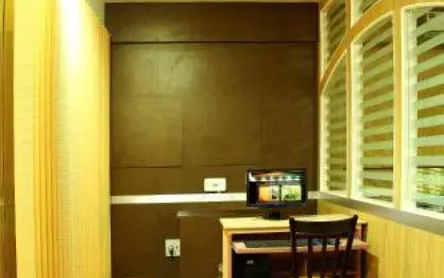 Green Palace Residency