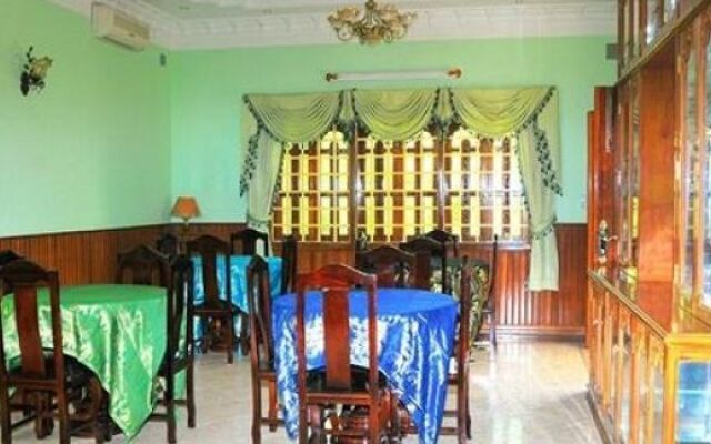 Queen Na Guest House