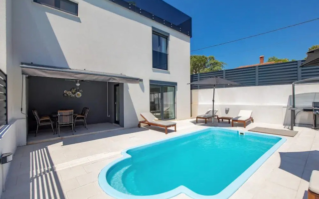 Modern Holiday House Jadranka With Pool