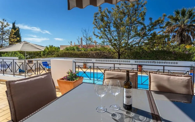 Floresta Fabulous Villa Close to Beach and Golf