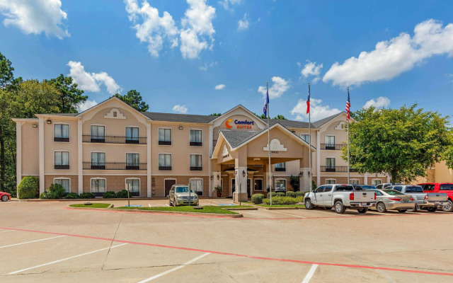 Comfort Suites