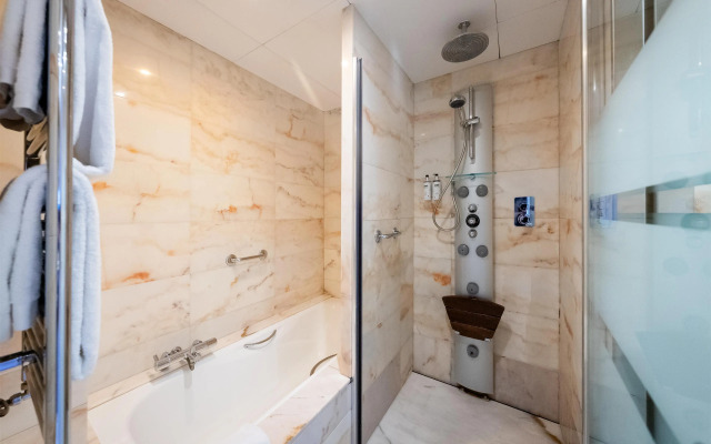 Best Western Premier CMC Girona