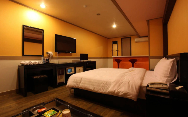 KS Hotel
