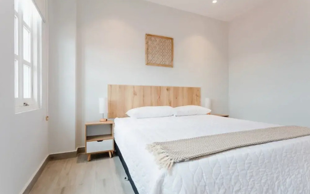w Brilliant 1BR w Balcony in Panama