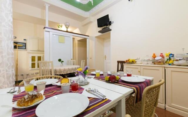 For Group: Luxury Apartment in City Center