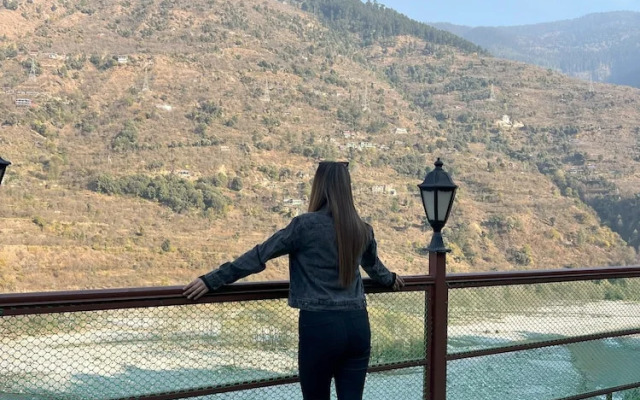 Regenta Inn By Riverside Manali