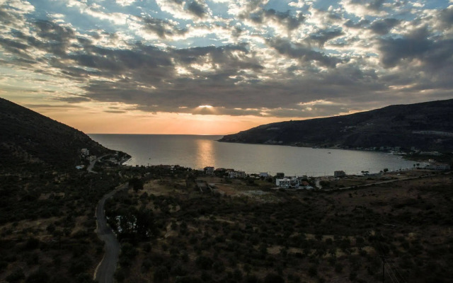 Onar Mani Suites
