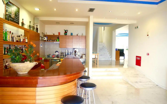 Kanakis Blue Beach Apartments