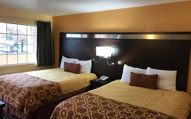 Signature Inn Medford Downtown