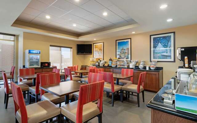 Comfort Inn & Suites Port Arthur-Port Neches