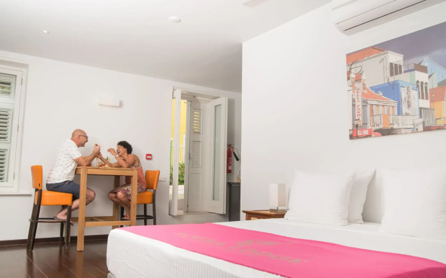Scuba Lodge & Ocean Suites