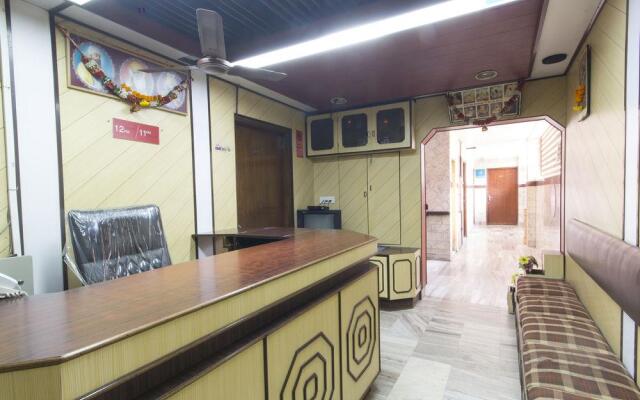 OYO 935 Hotel Palkhee