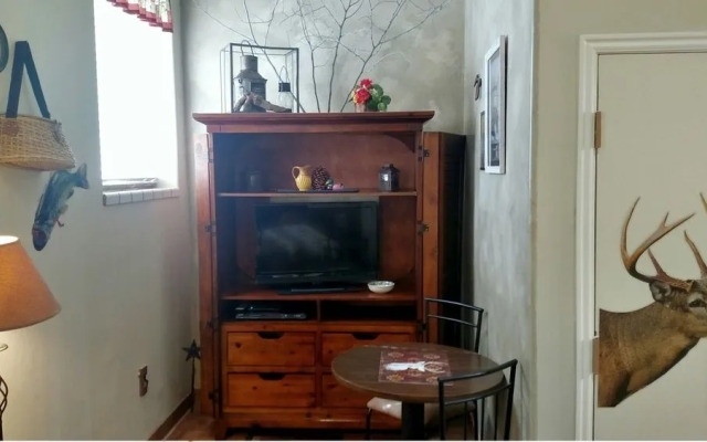 Kirk Hotel And Apartments