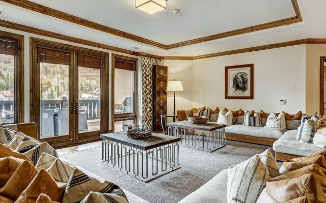 Arrabelle Luxury 4 BR Condo- Close To The Mountain by RedAwning - Save 20% on 7+ Nights!