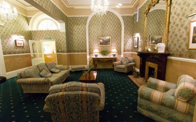 Marquis Hotel