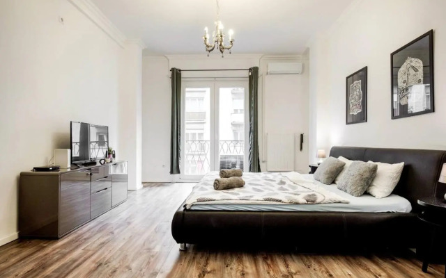 Splendid apartment at Gozsdu Courtyard